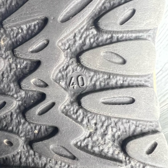 V Italia Kiki Genuine Leather Ankle Boots - Picture 8 of 9